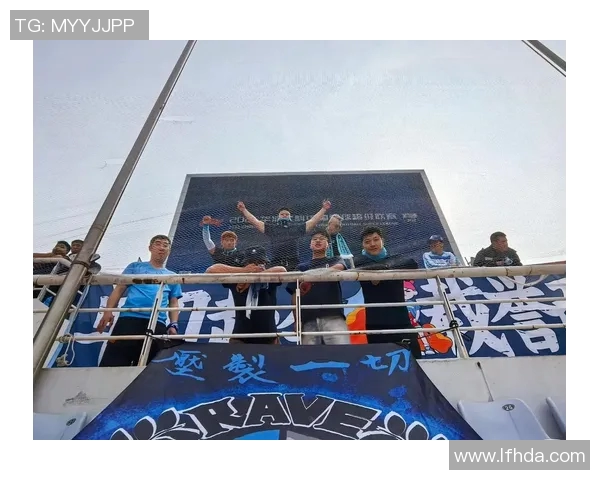 用爱与激情点亮绿茵场的足球明星们最有心的奉献与坚持