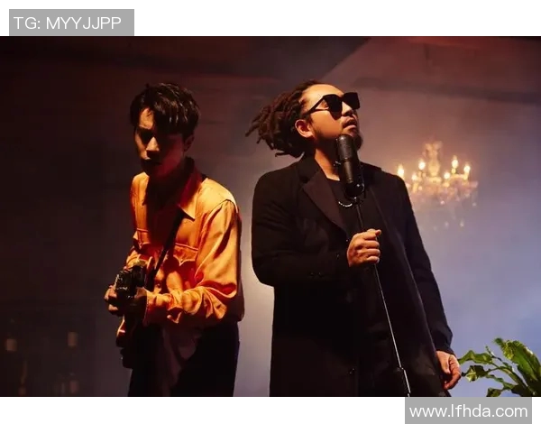 足球明星跨界音乐界新歌发布引发热议与期待